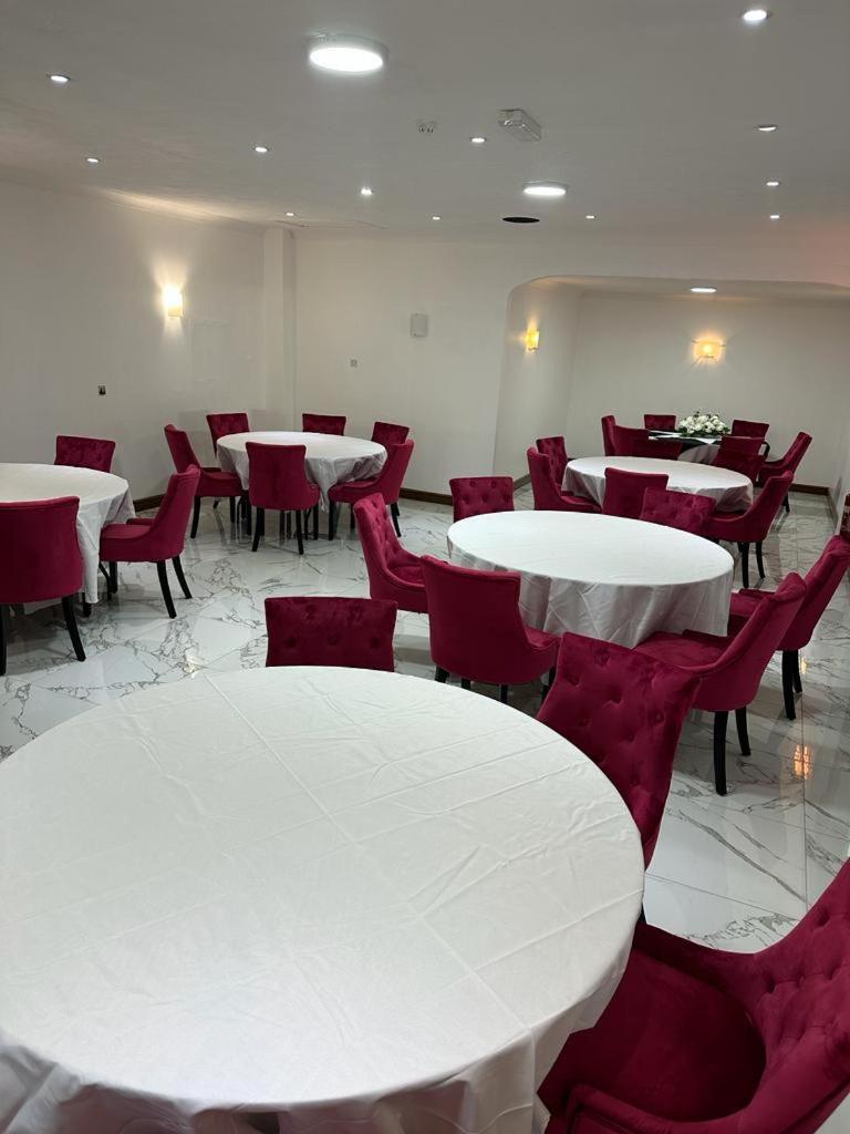Oyo Stay Inn Express, Cambridge Papworth Everard Luaran gambar